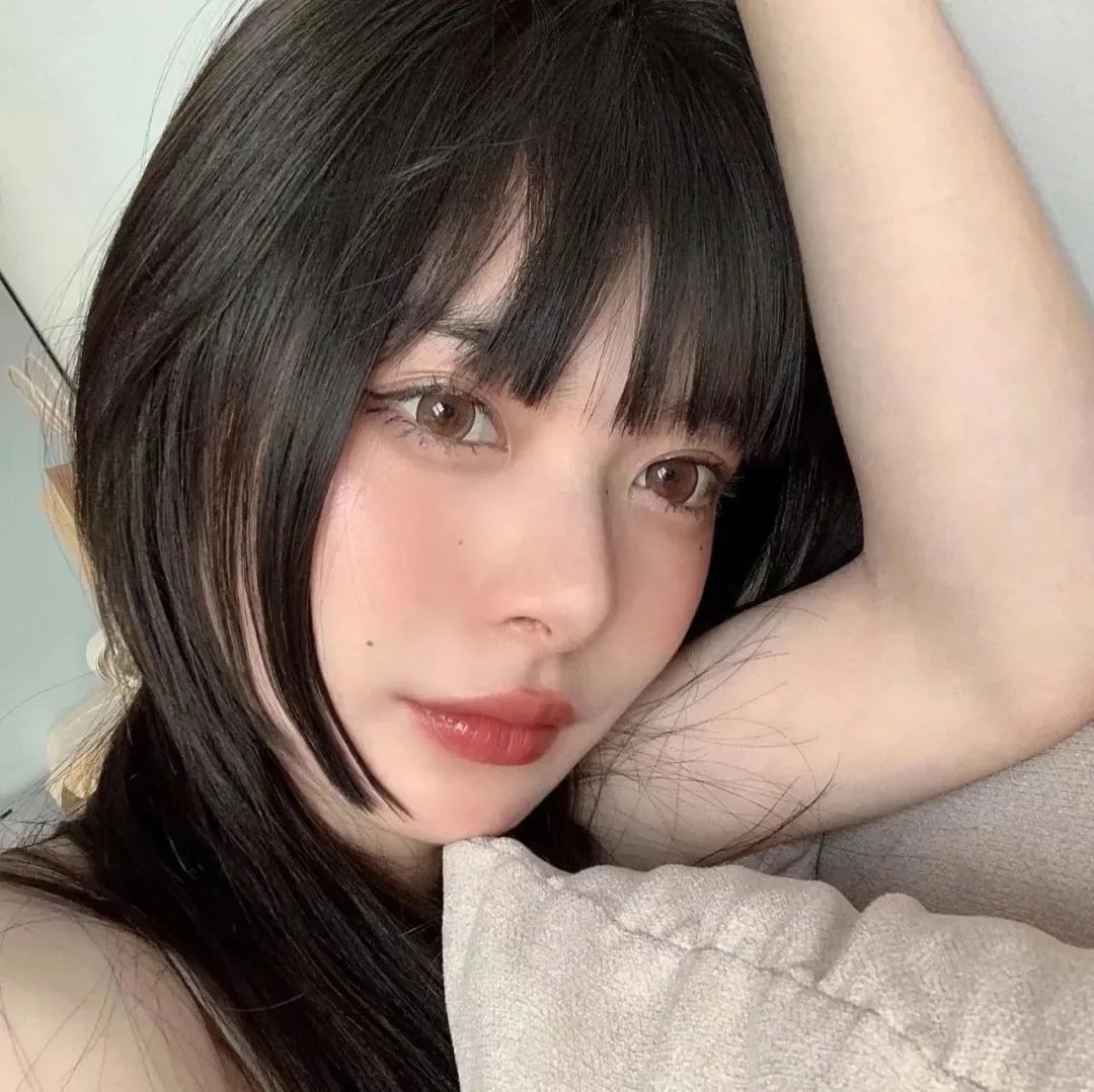 忧郁小妇人